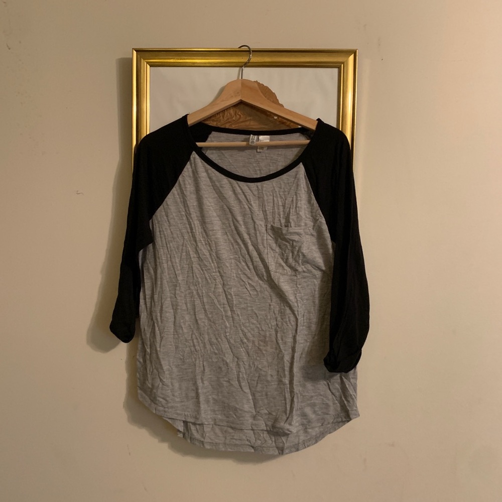 🔮H&M Baseball Tee🔮